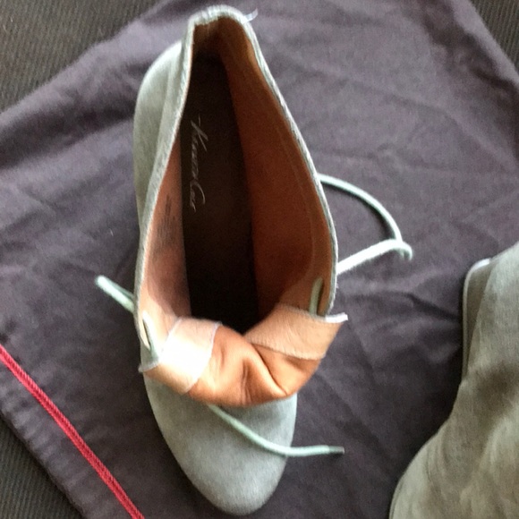 Kenneth Cole Suede Wedge booties beige - Picture 2 of 5